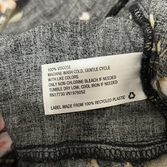 Knee length Xhilaration Sun Dress - Picture 5 of 5